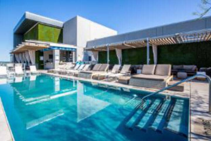 Pool 13 of 35